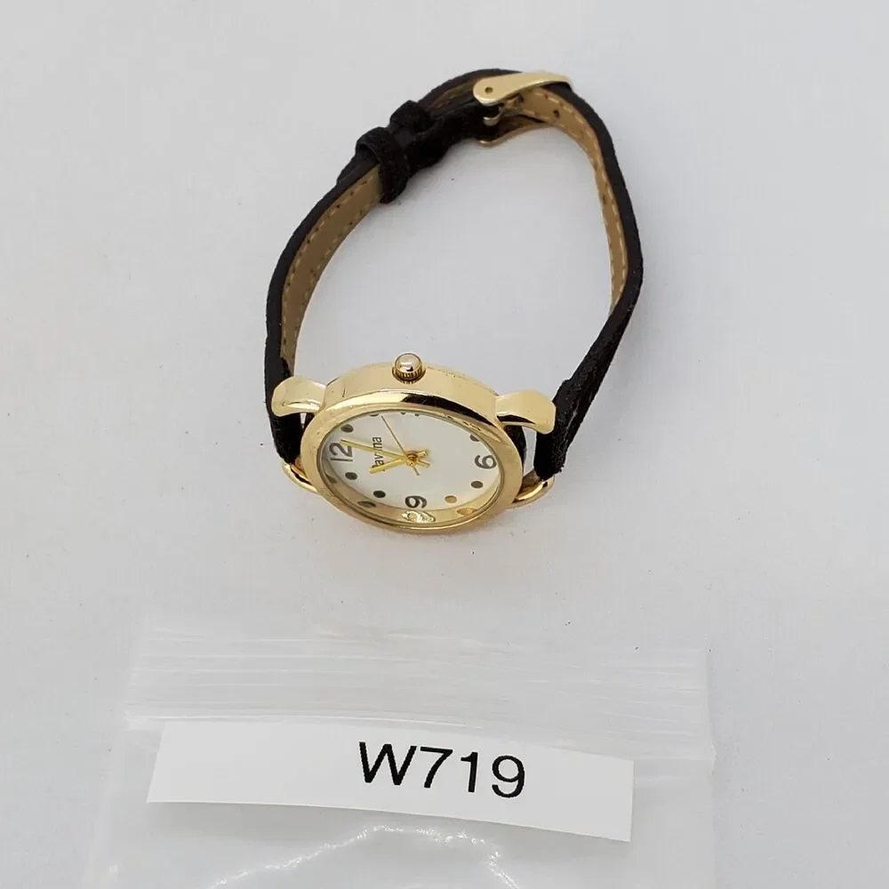 Pavana 32MM Watch Women‎ White Dial Black Suede Leather Bands New Battery